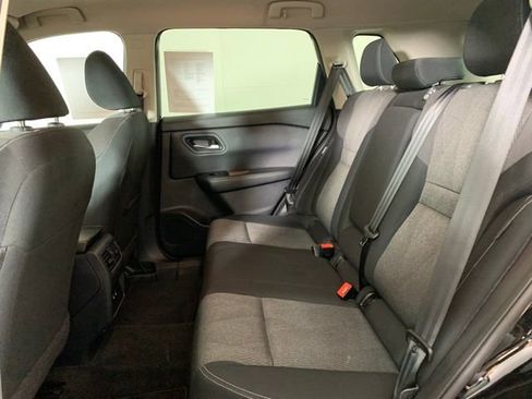 Used 2025 Nissan Rogue SV image 25