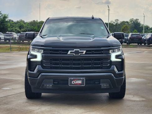 Used 2023 Chevrolet Silverado 1500 RST AWD/4WD image 2