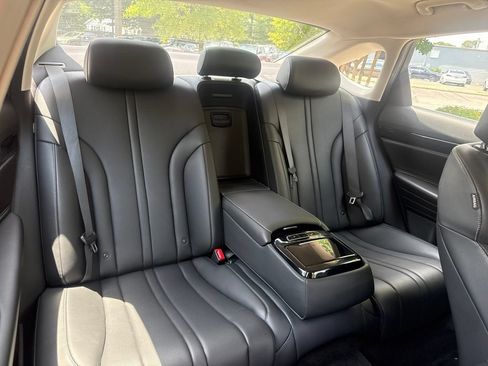 Used 2021 Genesis G80 2.5T AWD/4WD image 35