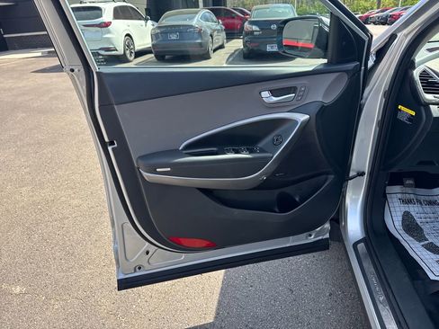 Used 2017 Hyundai Santa Fe Sport w/ 2.4L Tech Package 04 image 5