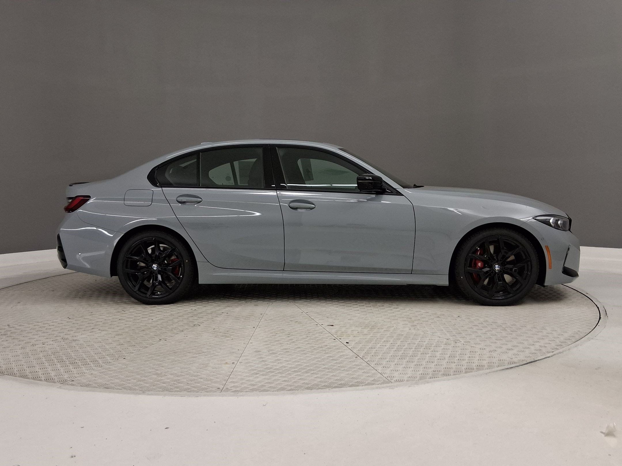 New 2026 BMW 330i Sedan w/ M Sport Package RWD image 24
