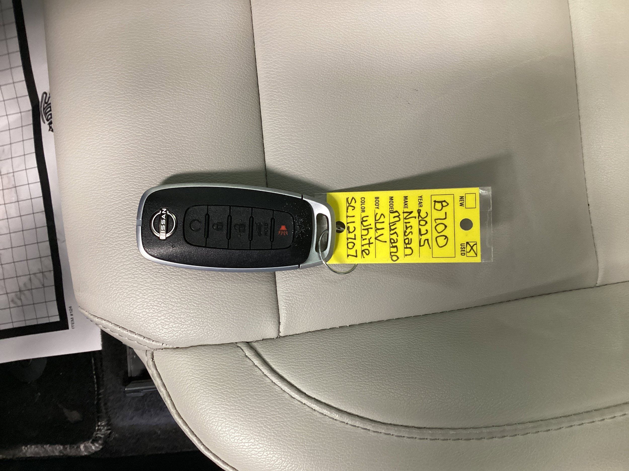 Used 2025 Nissan Murano SL AWD/4WD image 37