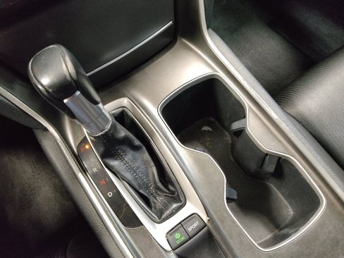 Used 2019 Honda Accord Sport image 26