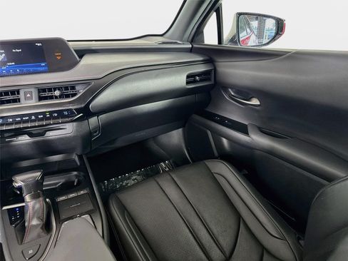 Used 2021 Lexus UX 200 F Sport FWD image 23
