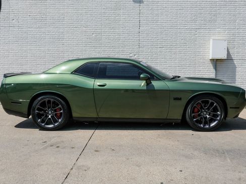Used 2020 Dodge Challenger R/T w/ Blacktop Package image 5