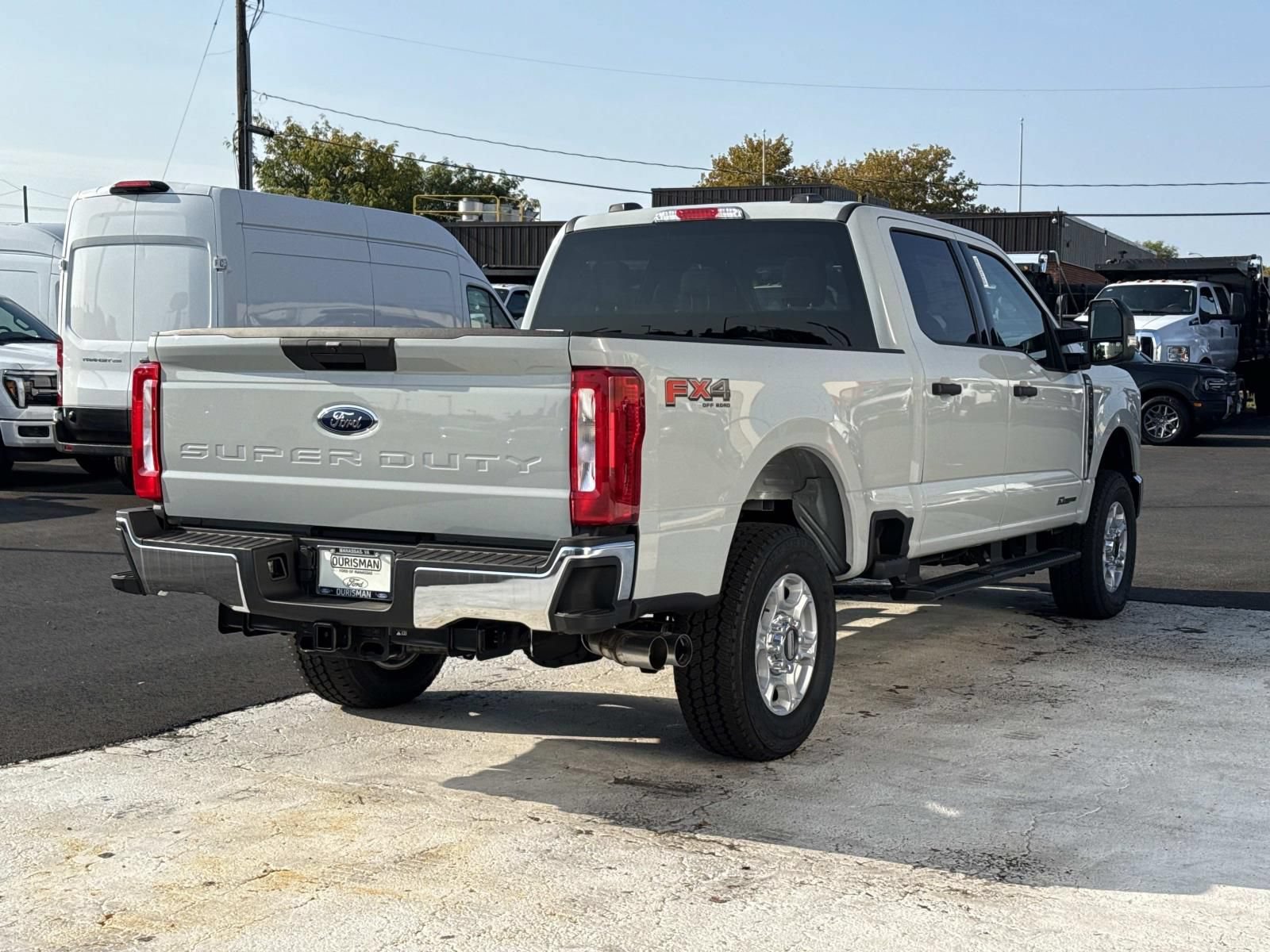 New 2026 Ford F250 XLT w/ FX4 Off-Road Package AWD/4WD image 3