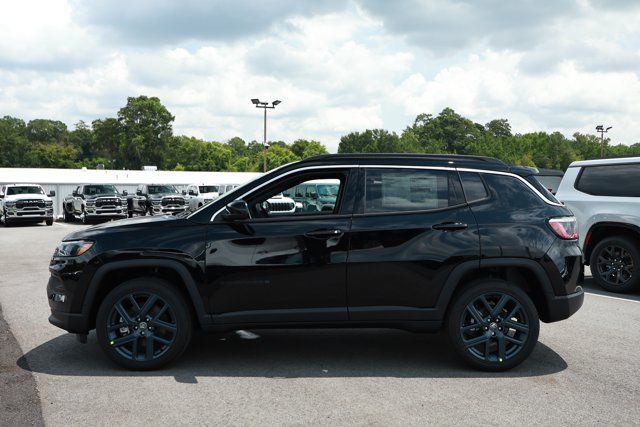 New 2026 Jeep Compass Latitude AWD/4WD image 9