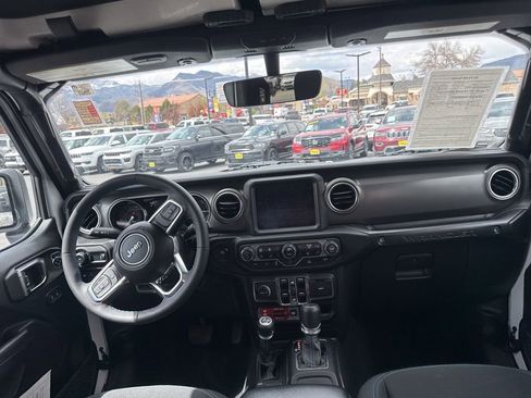 Used 2023 Jeep Wrangler Unlimited Rubicon 4xe w/ Cold Weather Group AWD/4WD image 21