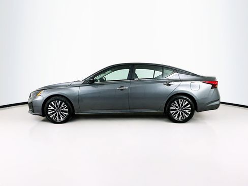 Used 2025 Nissan Altima 2.5 SV image 4