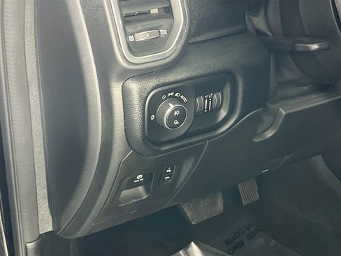 Used 2022 RAM 1500 Laramie image 10