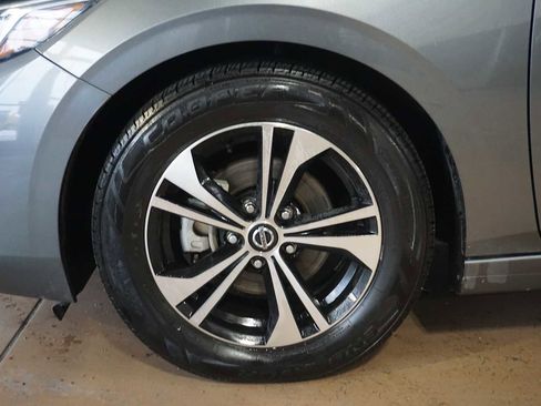 Used 2023 Nissan Sentra SV image 9