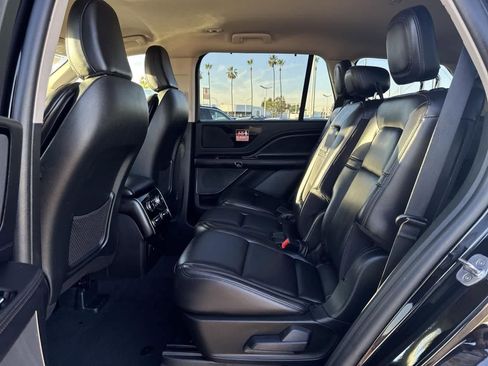Used 2023 Lincoln Aviator 2WD image 18