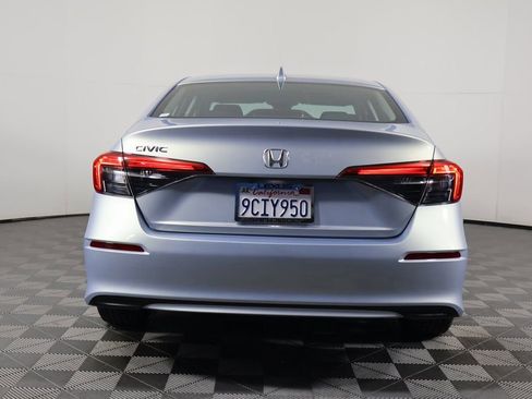 Used 2022 Honda Civic EX image 5