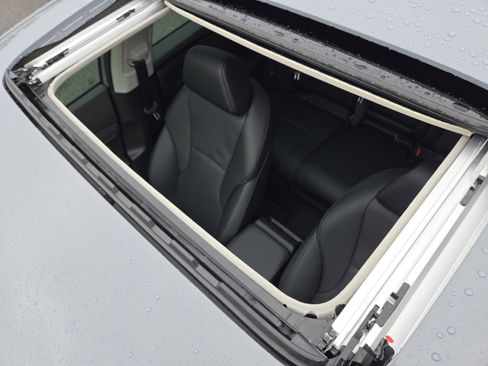 New 2025 Honda Accord Touring image 4