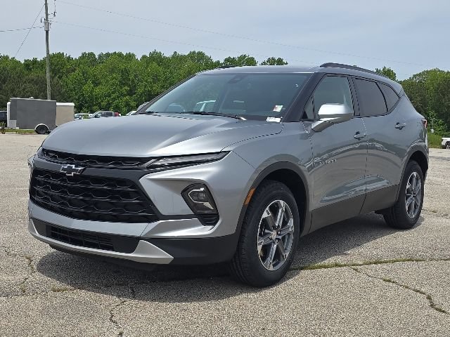 Used 2025 Chevrolet Blazer LT w/ Convenience Package FWD image 1