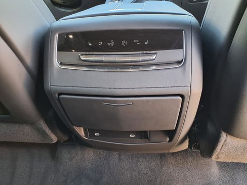 Certified 2024 Cadillac Escalade Sport image 13