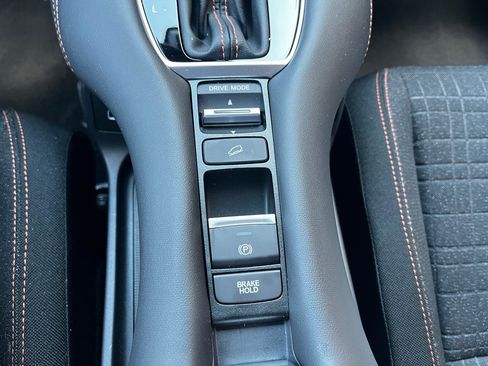 Used 2023 Honda HR-V Sport image 16