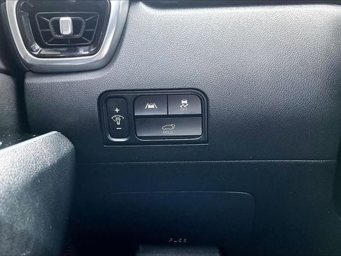 Used 2023 Kia Sorento SX image 34