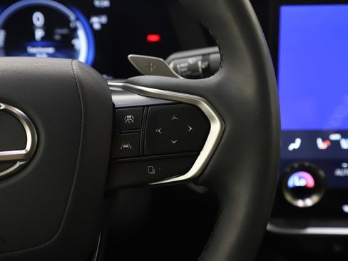 Used 2024 Lexus RZ 450e Premium w/ Technology Package image 30