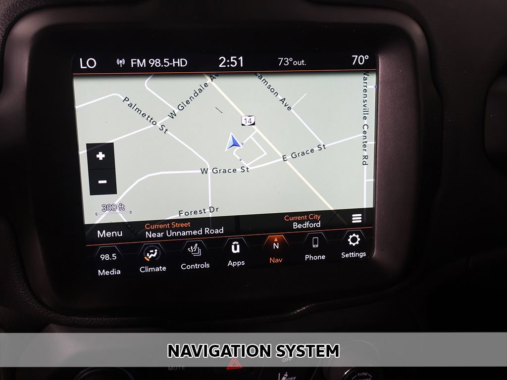 Used 2022 Jeep Renegade Limited AWD/4WD image 3