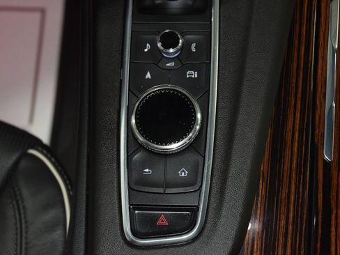 Used 2024 Cadillac Escalade ESV Premium Luxury w/ LPO, Floor Liner Package AWD/4WD image 36