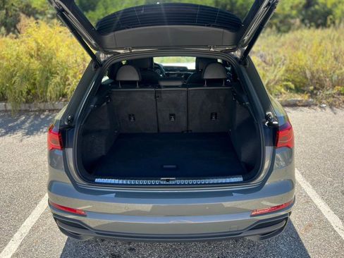 Used 2023 Audi Q3 2.0T Premium image 34