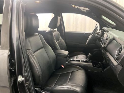 Certified 2023 Toyota Tacoma TRD Sport image 11