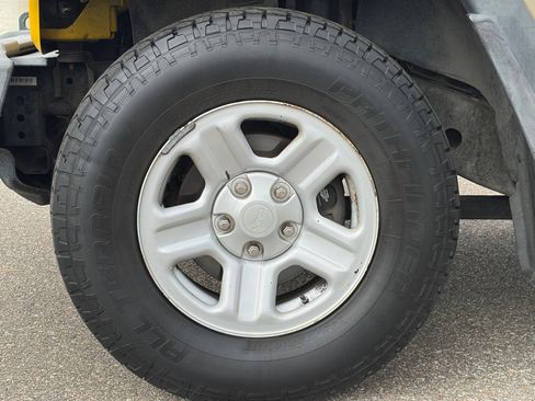Used 2009 Jeep Wrangler Unlimited X AWD/4WD image 12