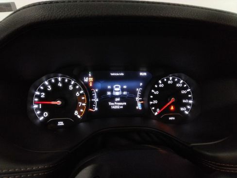 Used 2022 Jeep Compass Limited image 17