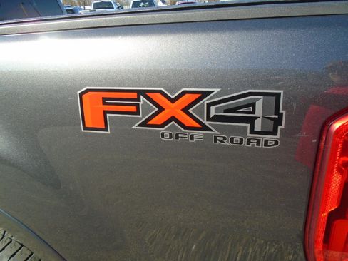 Used 2020 Ford Ranger XLT w/ FX4 Off-Road Package image 9