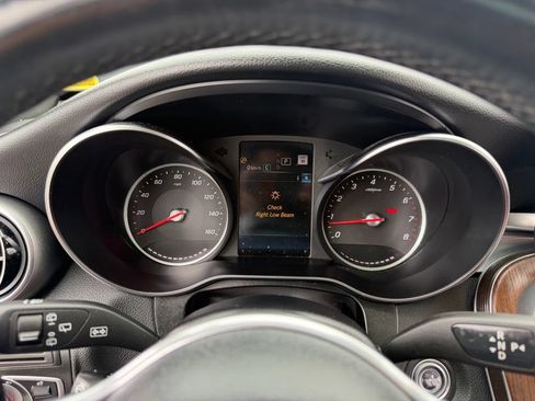 Used 2020 Mercedes-Benz GLC 300 4MATIC image 20