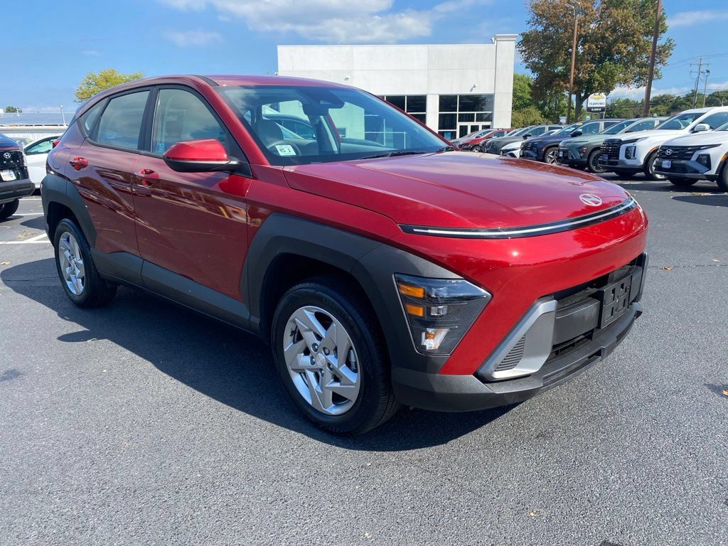 Certified 2024 Hyundai Kona SE AWD/4WD image 1