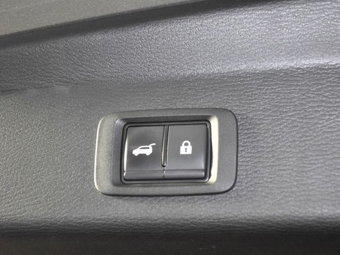 Used 2024 Mitsubishi Outlander SE image 49