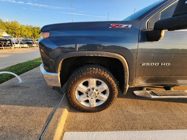 Used 2020 Chevrolet Silverado 2500 LTZ w/ LTZ Premium Package AWD/4WD image 7
