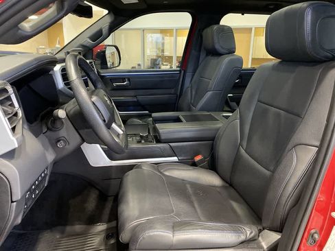 Used 2024 Toyota Tundra Platinum image 13