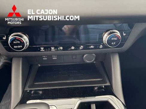 New 2026 Mitsubishi Outlander LE FWD image 16