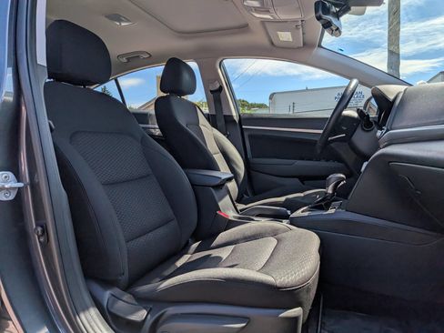 Used 2020 Hyundai Elantra Value Edition w/ Cargo Package (C1) FWD image 7