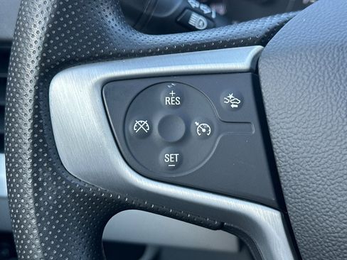 Used 2023 GMC Terrain SLE w/ Driver Convenience Package image 31