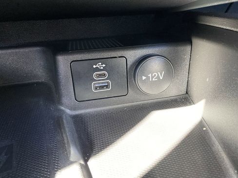 Certified 2025 Ford Escape Platinum image 27