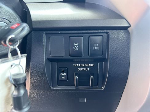 Used 2019 Toyota Tundra SR5 w/ TRD Off Road Package AWD/4WD image 28