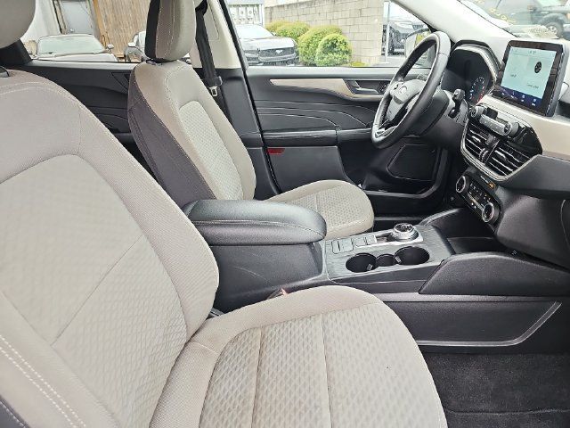 Used 2022 Ford Escape SE w/ Convenience Package FWD image 10