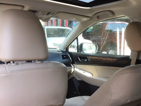 Used 2018 Subaru Outback 2.5i Limited AWD/4WD image 7