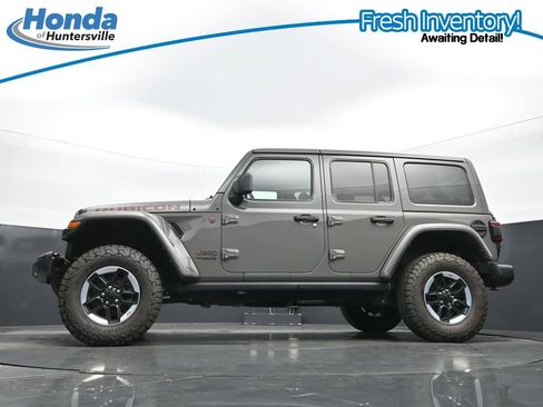 Used 2022 Jeep Wrangler Unlimited Rubicon w/ Dual Top Group AWD/4WD image 28