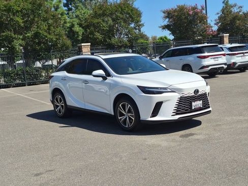 Used 2025 Lexus RX 350 Premium w/ Accessory Package FWD image 3