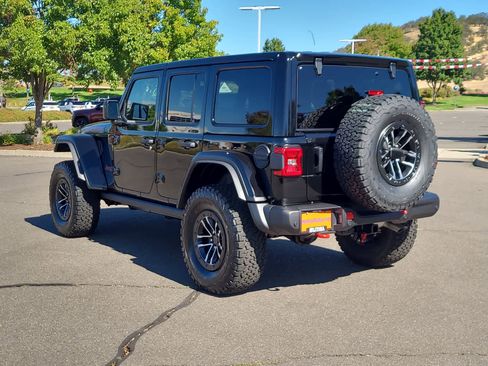 New 2025 Jeep Wrangler Unlimited Rubicon image 12