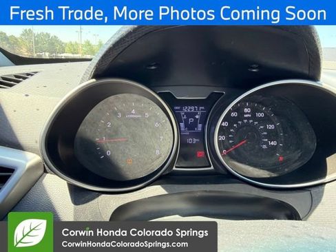 Used 2013 Hyundai Veloster w/ Tech Pkg FWD image 10