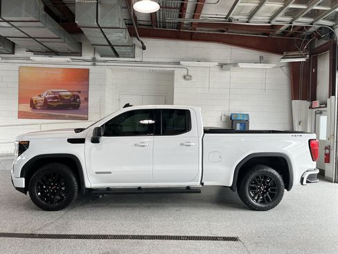 Used 2023 GMC Sierra 1500 Elevation AWD/4WD image 5