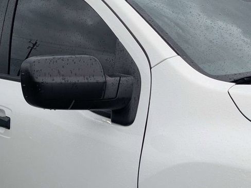 Used 2022 Nissan Titan SV w/ Accessory Utility Package image 10