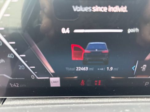 Used 2024 BMW X7 xDrive40i w/ M Sport Package image 20