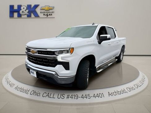 Used 2024 Chevrolet Silverado 1500 LT AWD/4WD image 5
